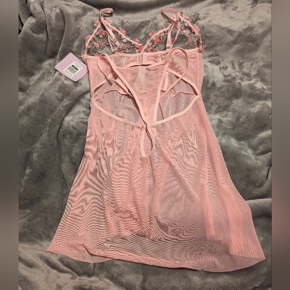 NWT Bed of Roses Lingerie Set - Picture 4 of 8